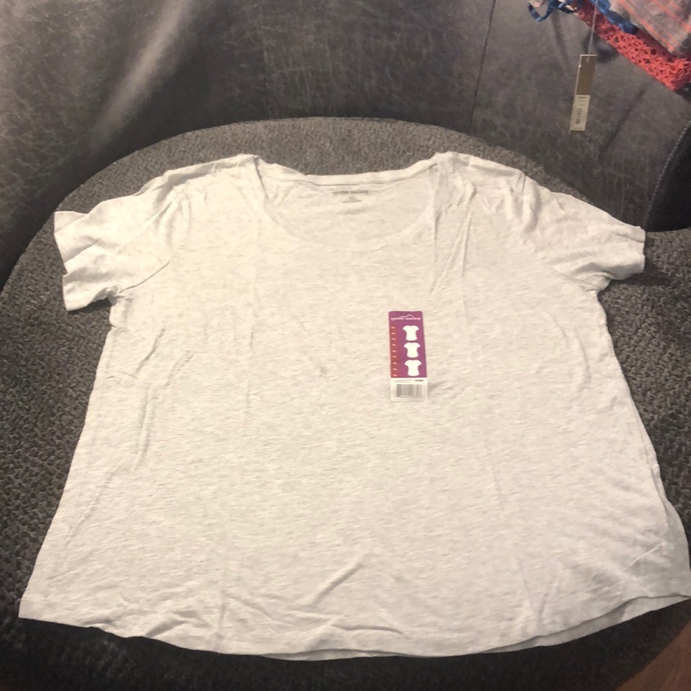 🔹 4 for $30 NWT Eddie Bauer Tee, XL